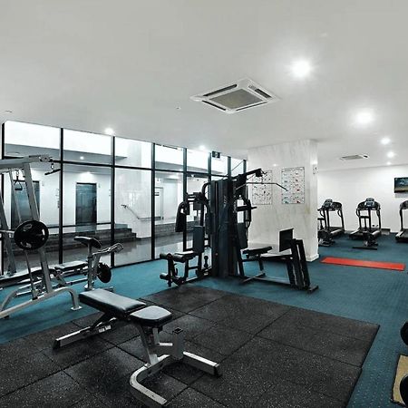 Modern 2 Bedroom Apartment In Sierra Grand - Coasthm Gold Coast Kültér fotó